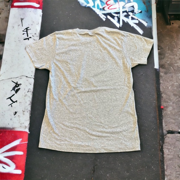 Official MTV Music Television 80’s-90’s Gray Short Sleeve T-Shirt | Size Large - Picture 3 of 7